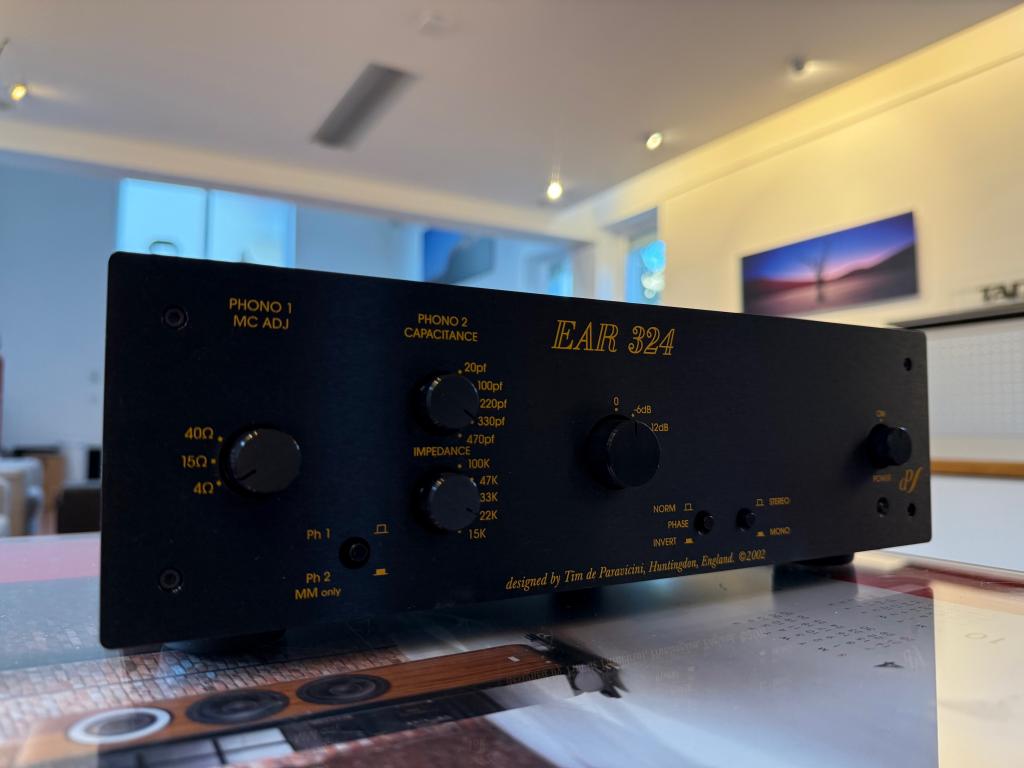 EAR 324 Transistor Phono