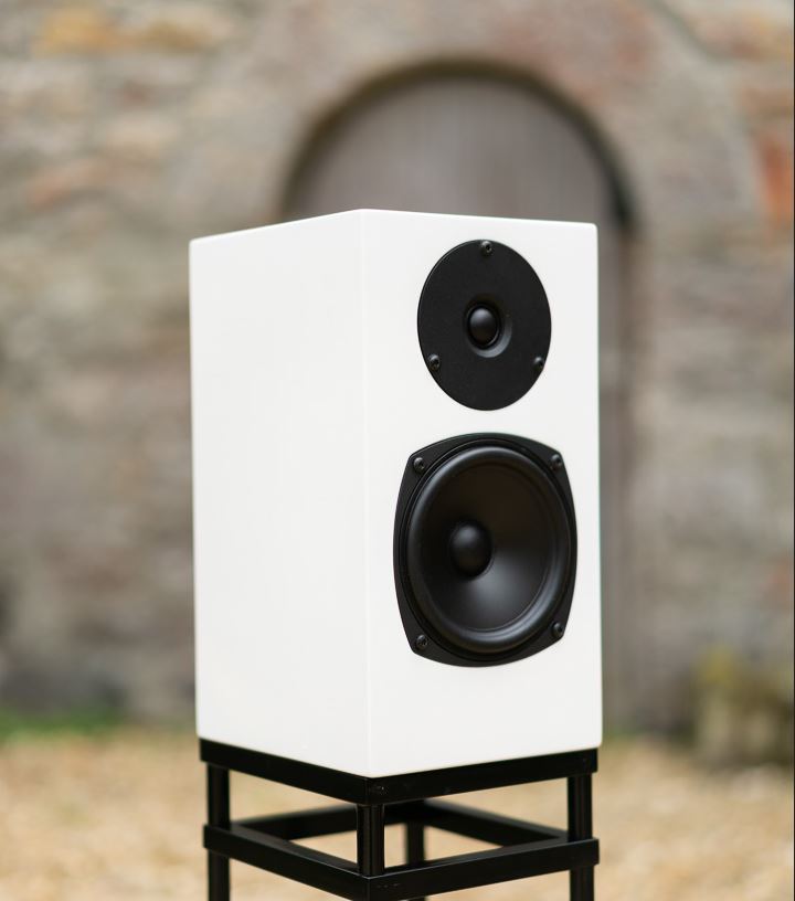 Graham LS3, Gloss White