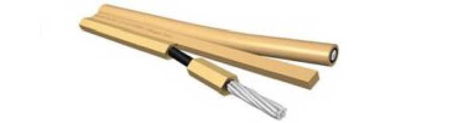 Van den Hul CS-122 Cream Hybrid pair 2,5m Banana plus