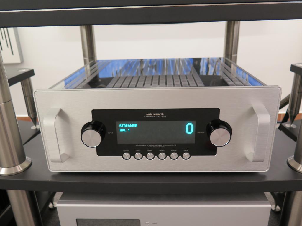 Audio Research REF 6, silver