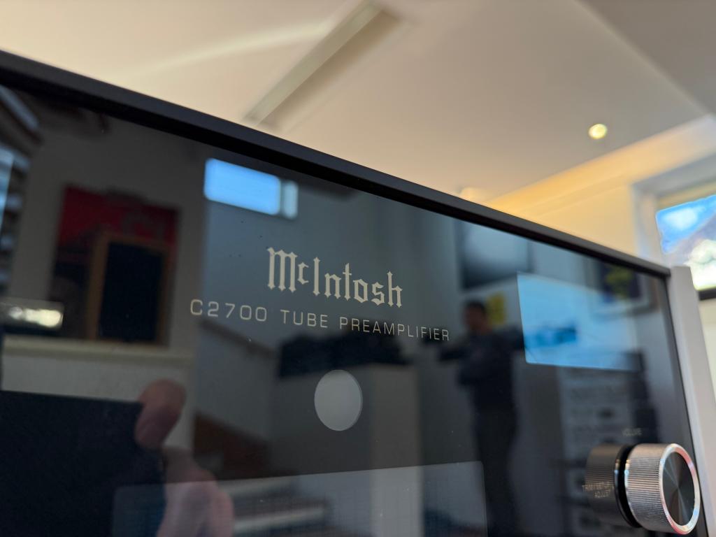 McIntosh C2700