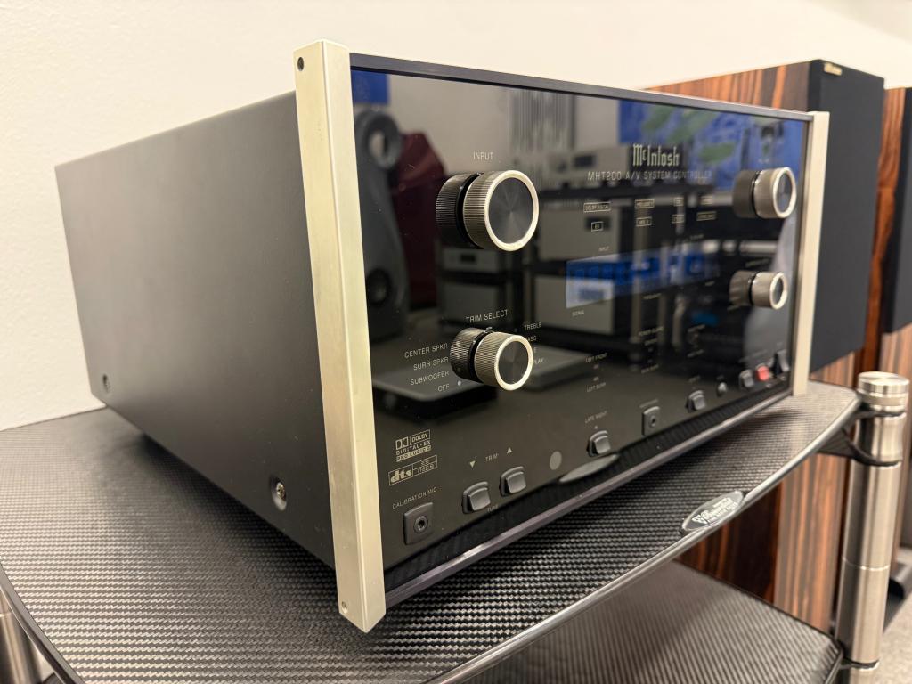 McIntosh MHT200